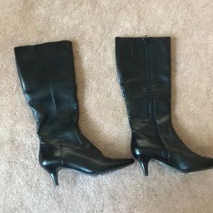 Heeled boots size 6.5